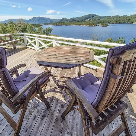 Ferienhaus 1 Bedroom Beautiful In Jelsa