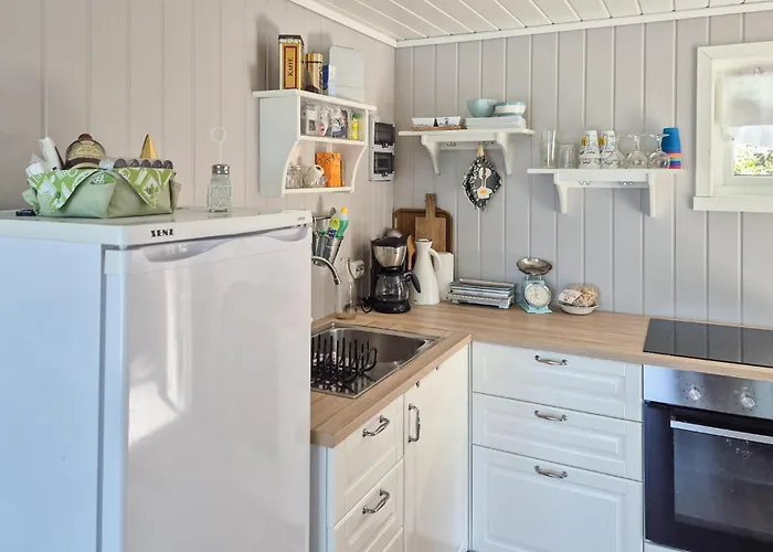 1 Bedroom Lovely In